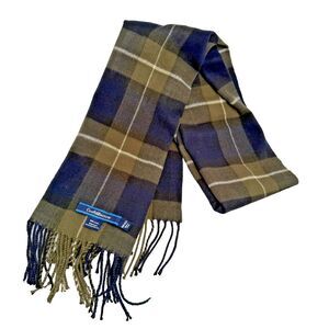 Croft & Barrow Women's Acrylic Scarf Green/Blue Plaid Super Soft Fringed